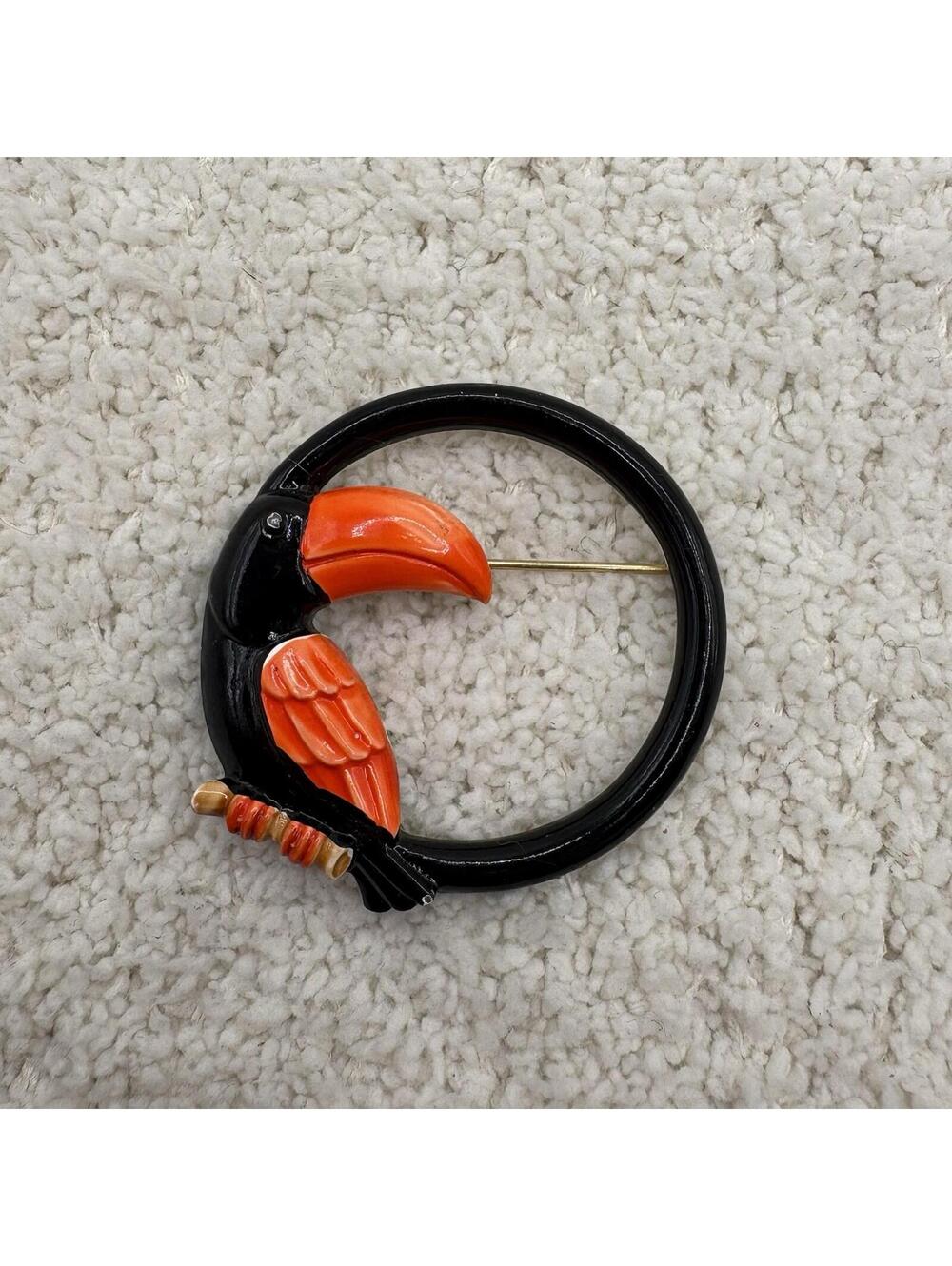 Vintage Toucan Bird Brooch Black Orange Enamel Circle Pin Tropical Figural
